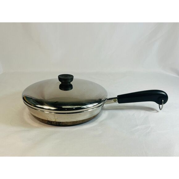Vtg. Revere Ware 1801 9" Skillet Frying Pan Copper Bottom w/ Lid Clinton ILL 88 - Picture 1 of 8